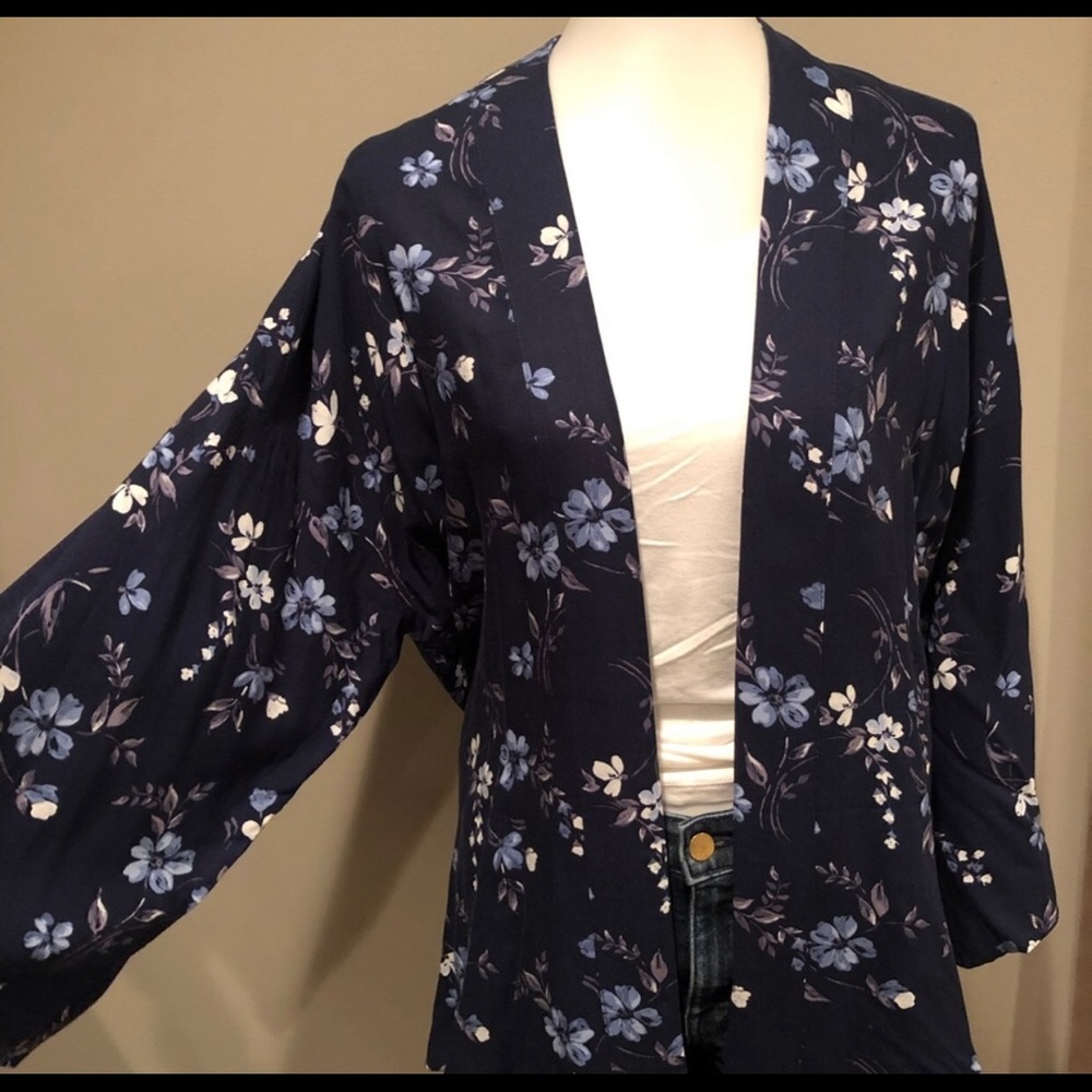 Blue Hollister kimono